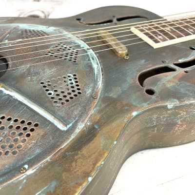 Royall FB Blues Hound Distressed Relic Brass Finish 14 Fret Single Cone Resonator With Pickup image 8