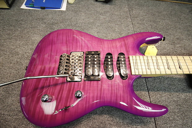 KRAMER striker 211 purpleエレキギター Kramer Striker 211 Electric Guitar | zZounds