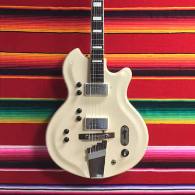 1965 Supro Martinique Val-Trol Resoglass Vintage Electric Guitar