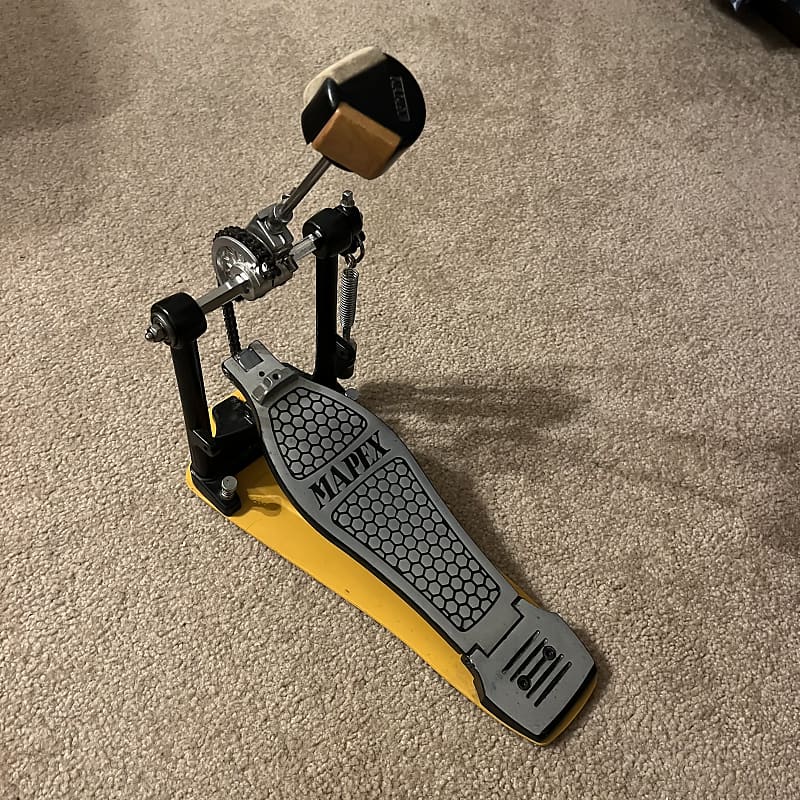 Mapex Single Bass Drum Pedal. Chain drive Reverb