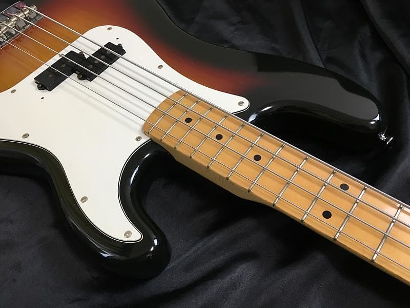 Fender Japan PB70-70R Precision Bass MIJ 1989-1990 Three
