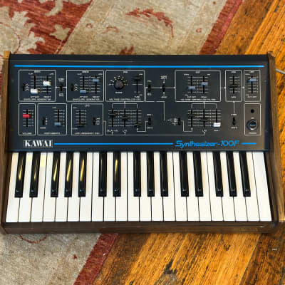 KAWAI 100F Synthesizer