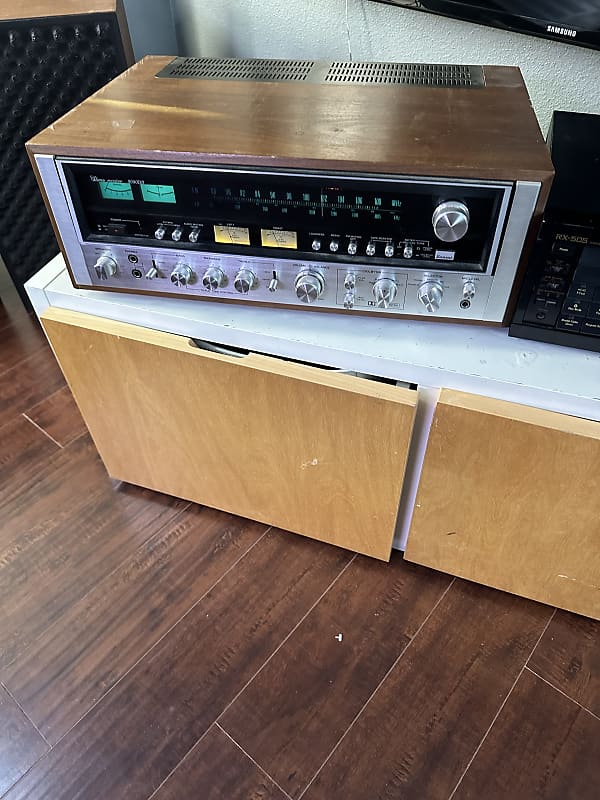 Sansui 9090DB Stereo Receiver 1975 - 1978 - Silver  			