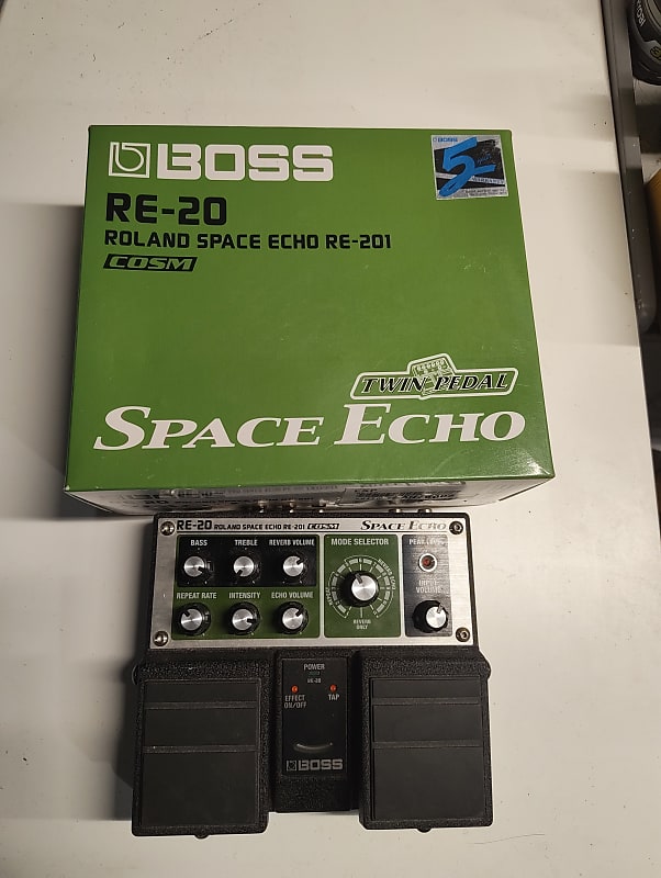 Boss RE-20 Space Echo