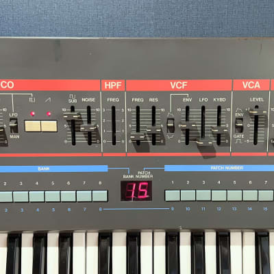 Roland Juno 106s 61-Key Programmable Polyphonic Synthesizer - Black image 3
