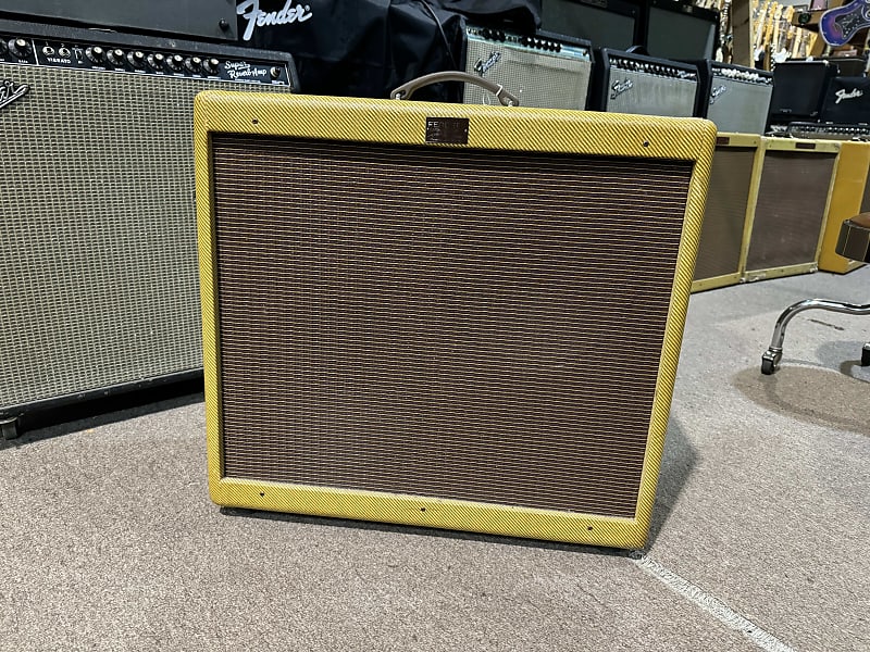 Fender Bass Breaker Custom Shop 40-Watt 2x12