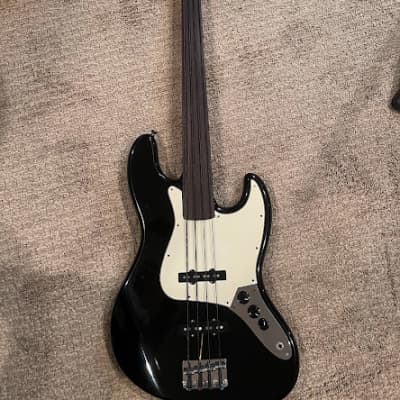 Fender Jazz Bass  1993-94 Fretless image 14