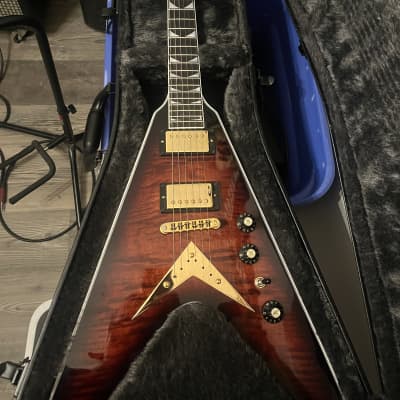 40/75 Gibson Custom Shop Dave Mustaine Signature Flying V EXP 2022 - Red Amber Burst image 1