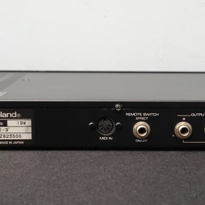 Roland RE-3 Space Echo / Digital Echo 1U Rack Mount Effects | Reverb