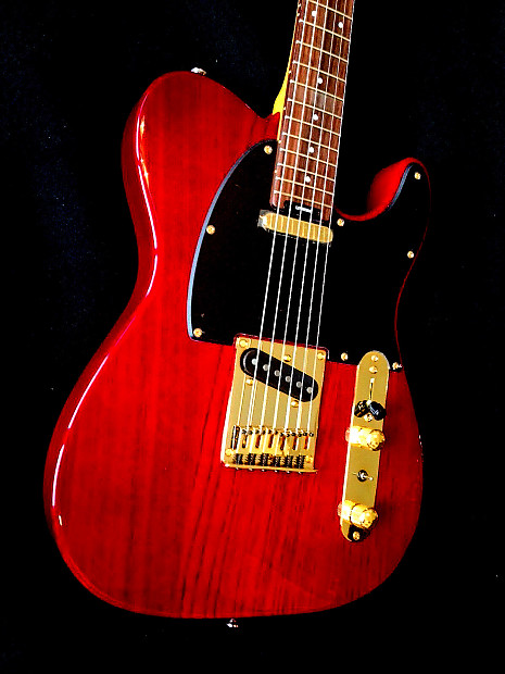Blade By Gary Levinson Delta Classic T2 2015 Trans Red Tele