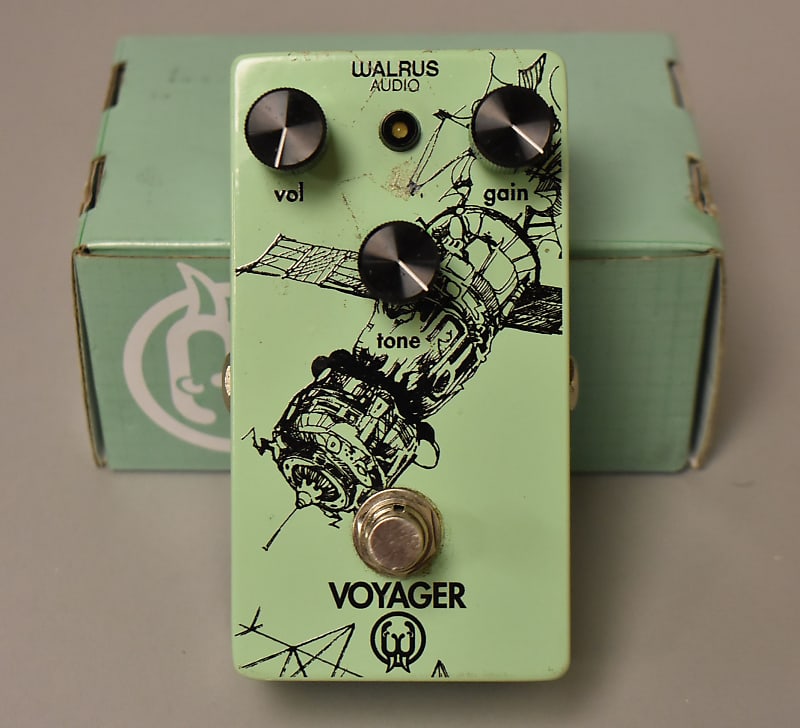 Walrus Audio Voyager Preamp/Overdrive Effect Pedal Green w/Box