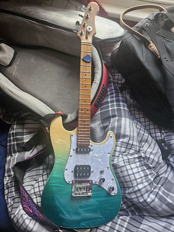 Flight Pathfinder 2021 - Transparent blue gradient | Reverb