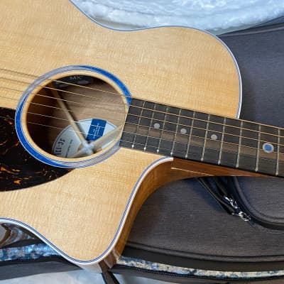 NEW ! Martin SC-13E Acoustic-Electric Guitar - Fishman MX-T Electronics - 4.1lbs - Authorized Dealer - Deluxe Gig Bag - G04743 image 2