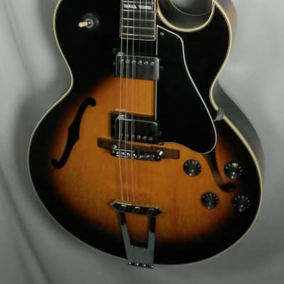 Gibson ES-175D Sunburst Hollow Body Electric Guitar with case vintage 1977 ES175D image 6