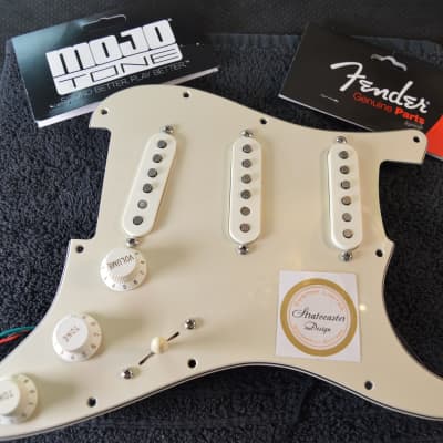 Fender US Stratocaster Deluxe 2002 Loaded PIckguard TexMex Master Tone/Blender image 2