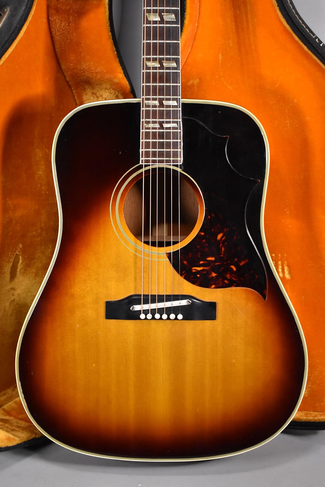 1963 Gibson SJ Country Western Southern Jumbo Sunburst Finish Acoustic Guitar w/OHSC image 2