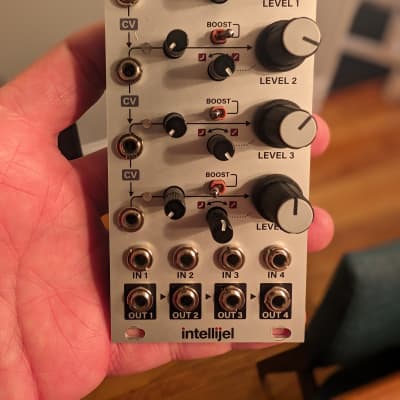 Intellijel Quad VCA - Eurorack Module on ModularGrid