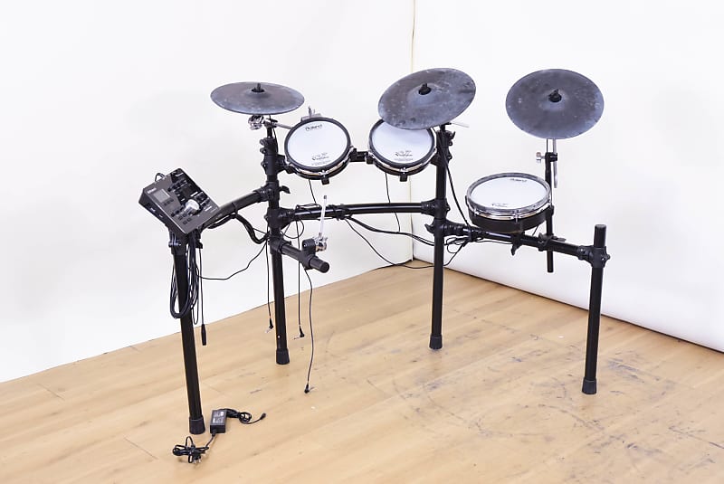 Roland TD-25KV V-Drum Kit with Mesh Pads