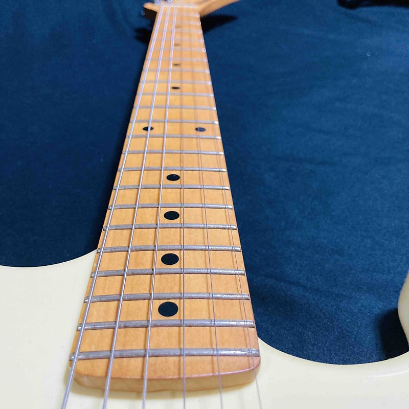 Kramer Neptune NJ USA White Electric Guitar w/Soft case | Reverb