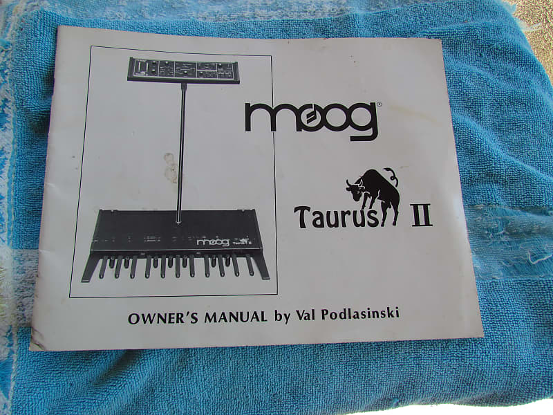 Original Moog Taurus II Bass Pedals Manual 1982 Complete Manual Very Good Condition Complete image 1