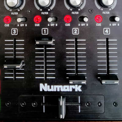 Numark NS6II 4-Channel DJ Controller – Mint Condition + Serato Pro License image 3
