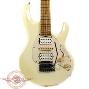 1991 Ernie Ball Music Man Silhouette Electric Guitar White | Reverb UK