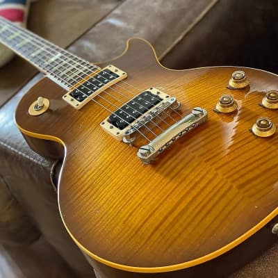 お気に入りの GIBSON レスポールクラシックプラス 1993年製 トラ杢 