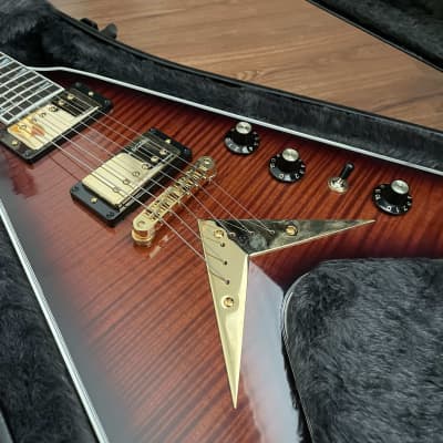 Gibson Custom Shop Dave Mustaine Signature Flying V EXP 2022 - Red Amber Burst image 6