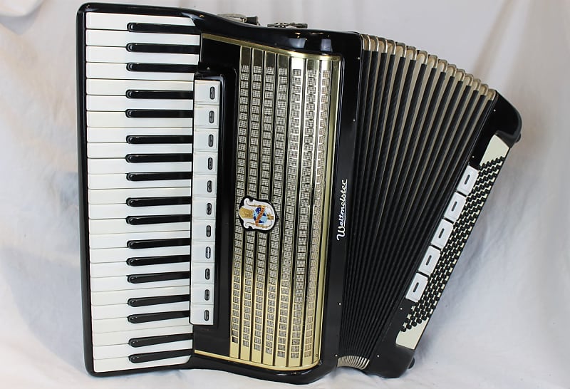 Weltmeister piano deals accordion