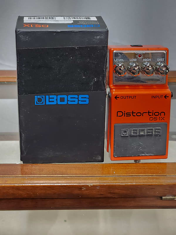 Boss DS-1X