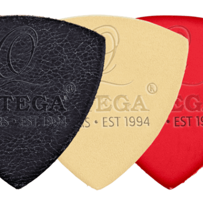 Ortega Real Leather Picks <UKEPICK-ASS> Triangle [ProfRev] image 1