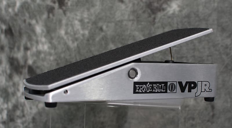 Ernie Ball VP JR.