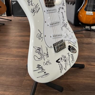 Chord Stratocaster Copy (Signed) Electric Guitar image 1