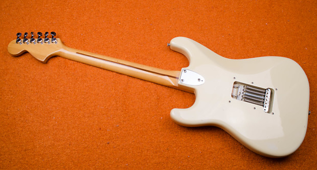 Tokai Silver Star SS36 1979 White. Vintage Japan