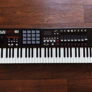 [希少]AKAI MPK61 MIDIキーボード Akai Professional MPK61 61-key MIDI Controller | Sweetwater