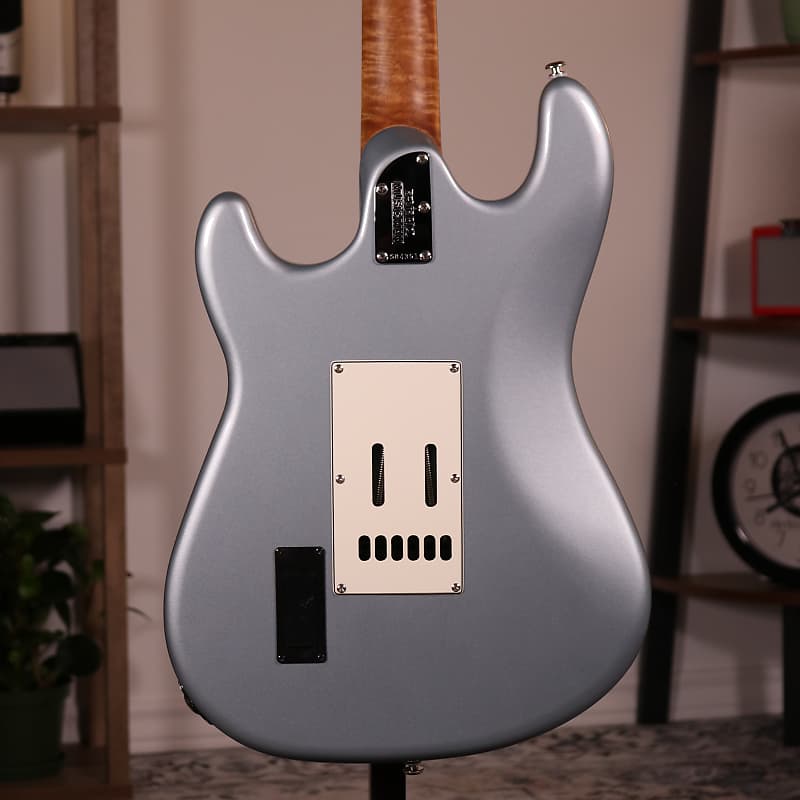 ギター Music Man Cutlass RS SSS Firemist Silver Sterling By Music Man StingRay SR50 Electric Guitar