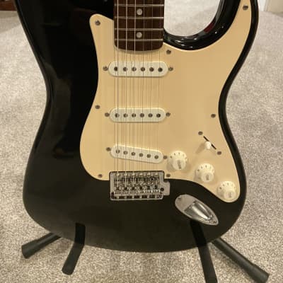 Squier Affinity Series Stratocaster 2005 Black image 2