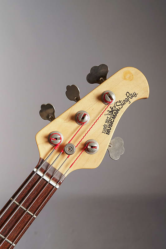 Musicman Stingray ミュージックマン スティングレイ 2004 MUSIC MAN 2004 StingRay 3 EQ H / Limited Edition Radiance
