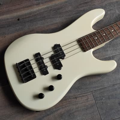 1980's Aria Pro II Diamond Series JPJ-400 Bass Guitar (White) | Reverb