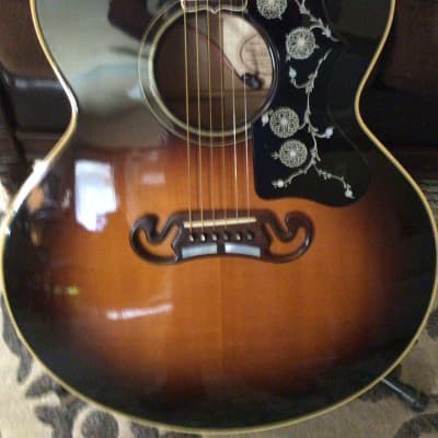Gibson J 200 1990 Sunburst image 4