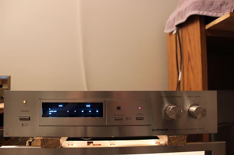 Restored pioneer rg 2 dynamic processor reverb