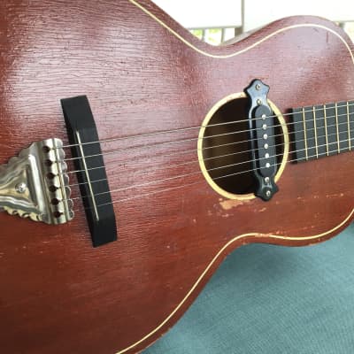 Late '50s United-made Parlor guitar, electrified image 3