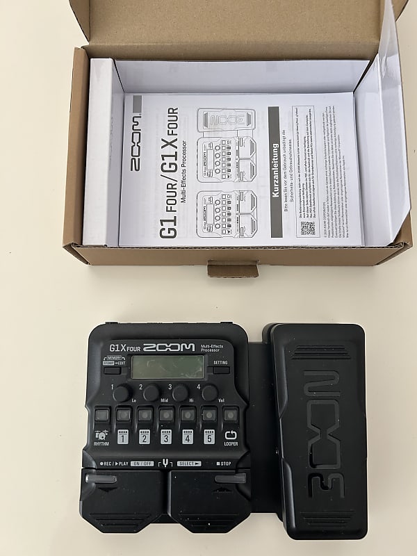 Zoom G1X Four