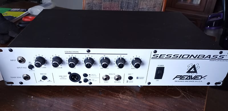 Peavey MegaBass Digital Bass System 200 Watts x 2= 400 Watts b-x