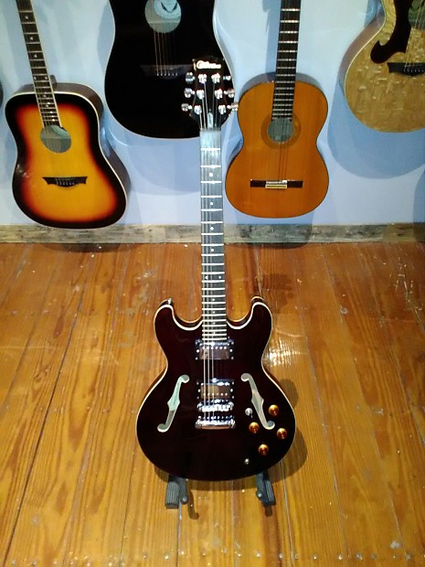 Silvertone SSLA-30/TR Maroon | Reverb