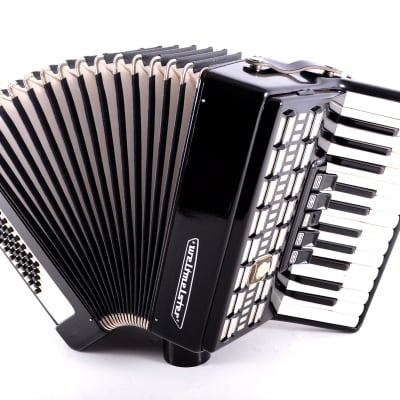 Original TOP German Made Piano Accordion Weltmeister Serino 40 bass, 5 registers + Hard Case & Shoulder Straps-Excellent Condition image 6