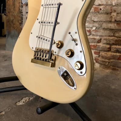 【即日発送】【希少】Tokai limited st-70 1981年 ケース入 即日発送】【希少】Tokai limited st-70 1981年 ケース入 即日