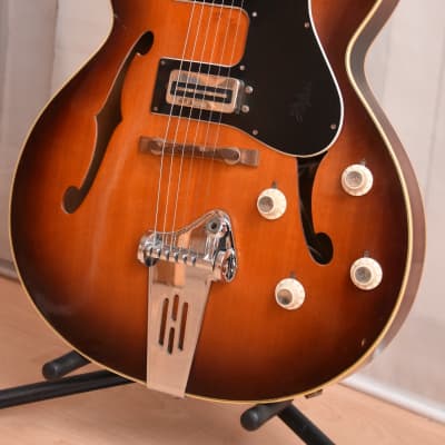 Höfner 4570 – 1967 German Vintage Archtop Thinline Semi Hollow Guitar image 2