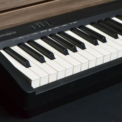 Roland FP10 88-Key Digital Piano | Reverb