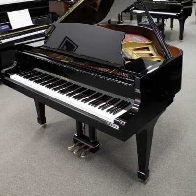 Kawai RX1 Grand Piano image 2